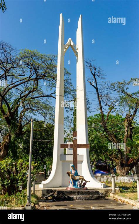 manila north cemetery list of dead|Manila North Cemetery, the final resting place of FPJ, .